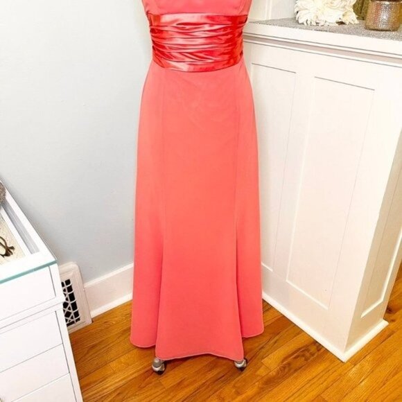 David’s Bridal Coral Halter Bridesmaid Dress Long Formal Gown 12 - Picture 4 of 11